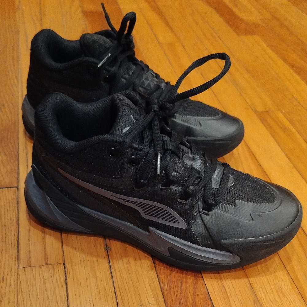 Boys Puma Dagger Basketball Shoes 5Y